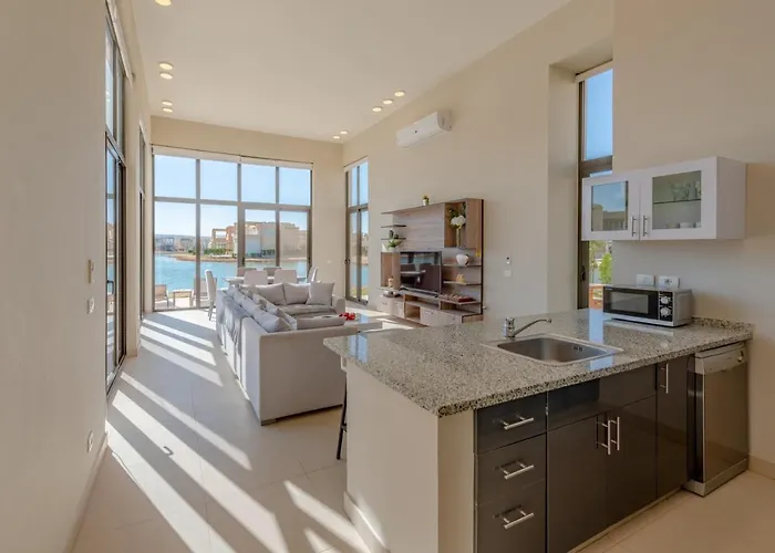 Villa Ascot Bay, Premium 5br Lagoon House & Pool In Tawila, El Gouna