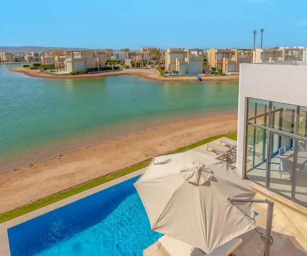 Villa Ascot Bay, Premium 5br Lagoon House & Pool In Tawila, El Gouna