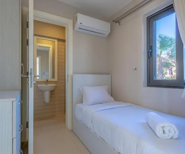 Ascot Bay, Premium 5br Lagoon House & Pool In Tawila, El Gouna *