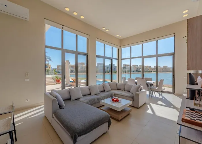 Villa Ascot Bay, Premium 5br Lagoon House & Pool In Tawila, El Gouna